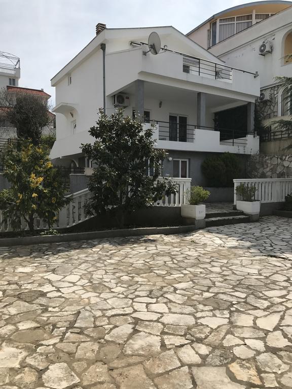 Villa Diana Utjeha Luaran gambar